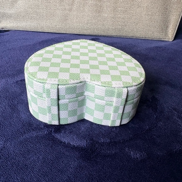 Checkered Jewellery Box - Picture 2 of 4